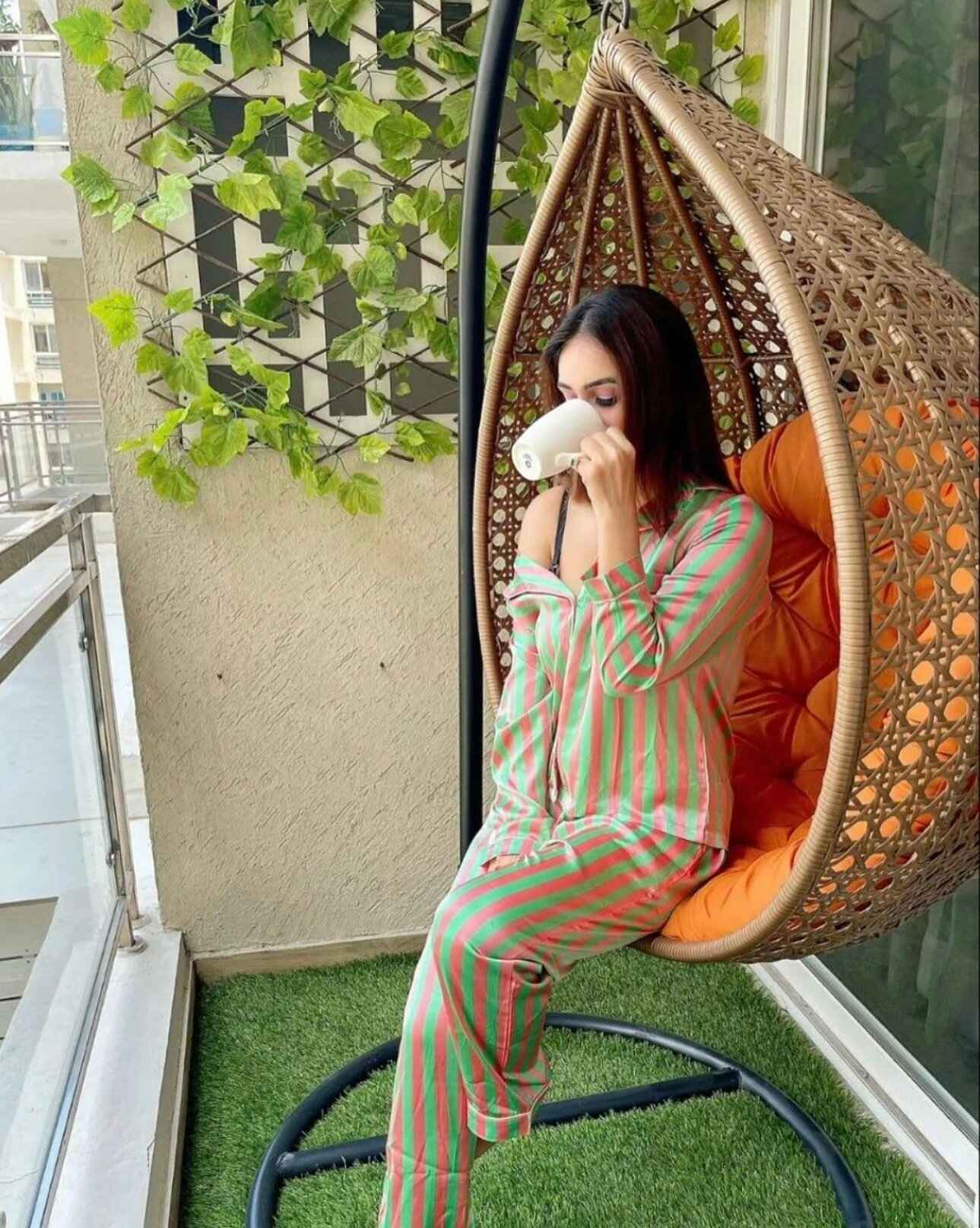 Swing Chair with stand for adults